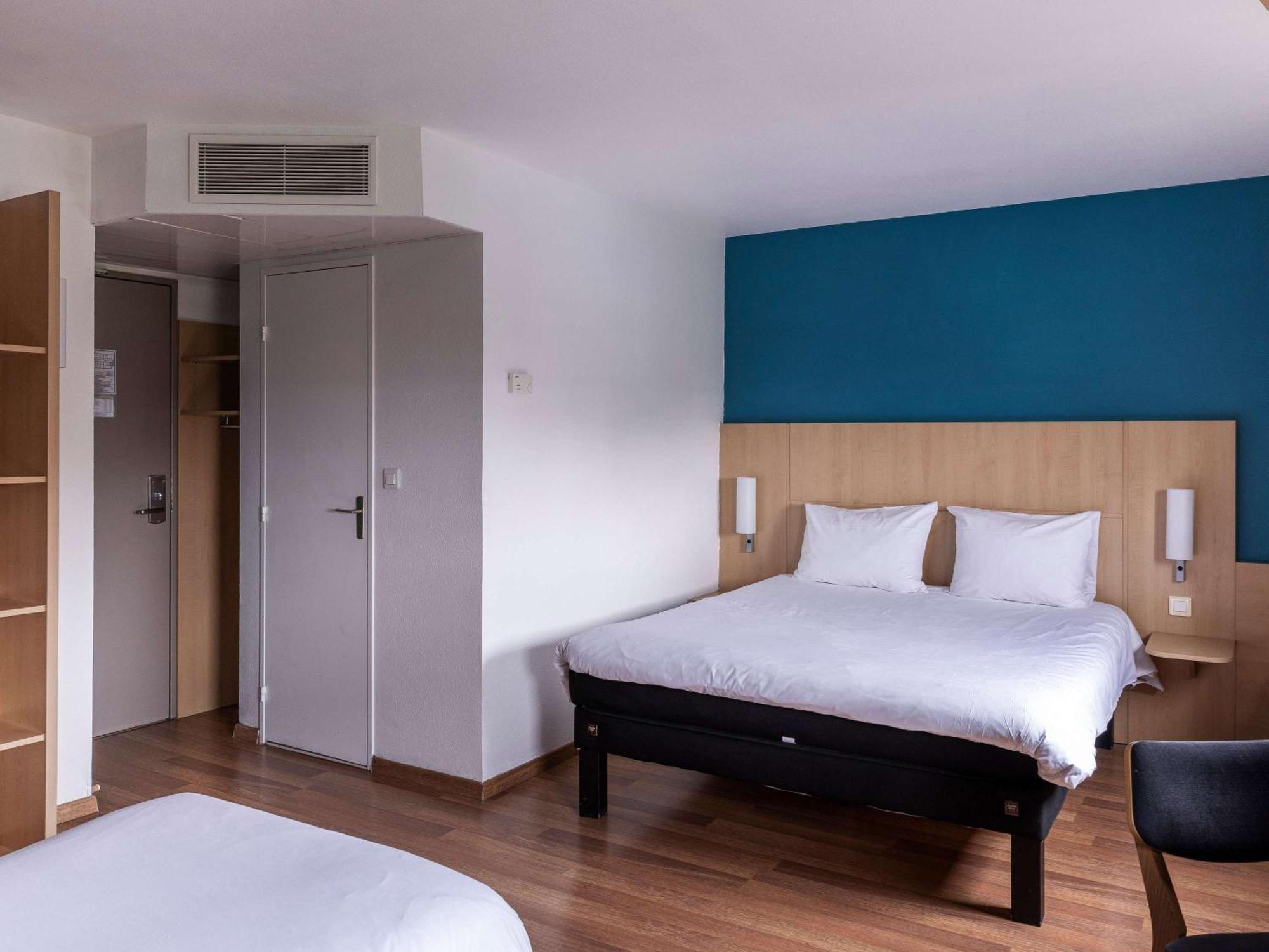 Ibis Lille Lomme Centre Hotel Exterior photo